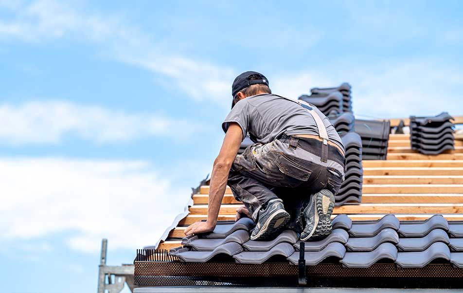 Roofing Quotes: What’s Included, Scaffolding Costs, and Common Extras