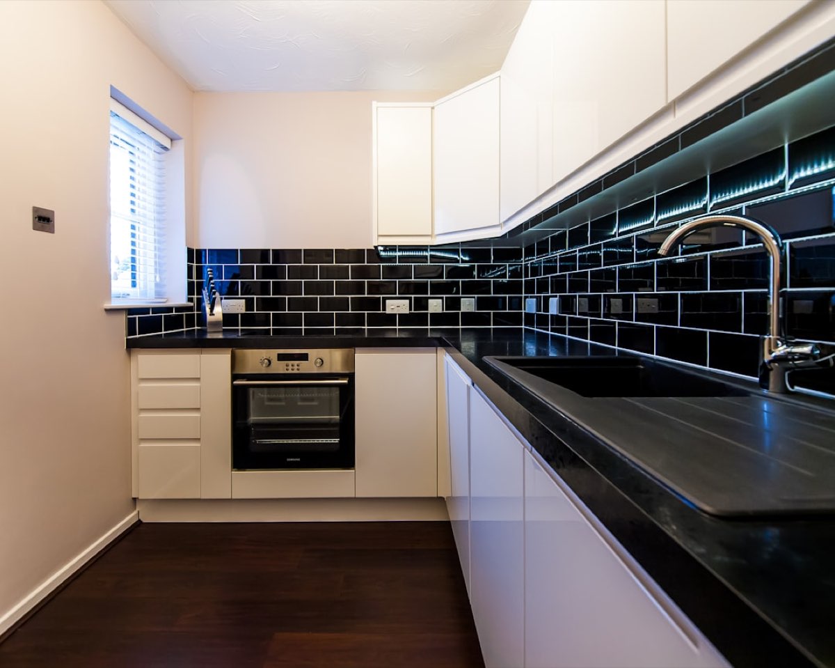 Kitchen Fitter in Coventry: Local Installation & Design Services
